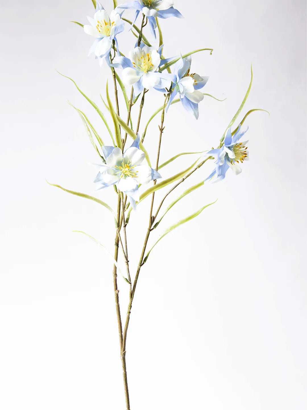 Zijden Aquilegia bloem in blauw – 84 cm lang