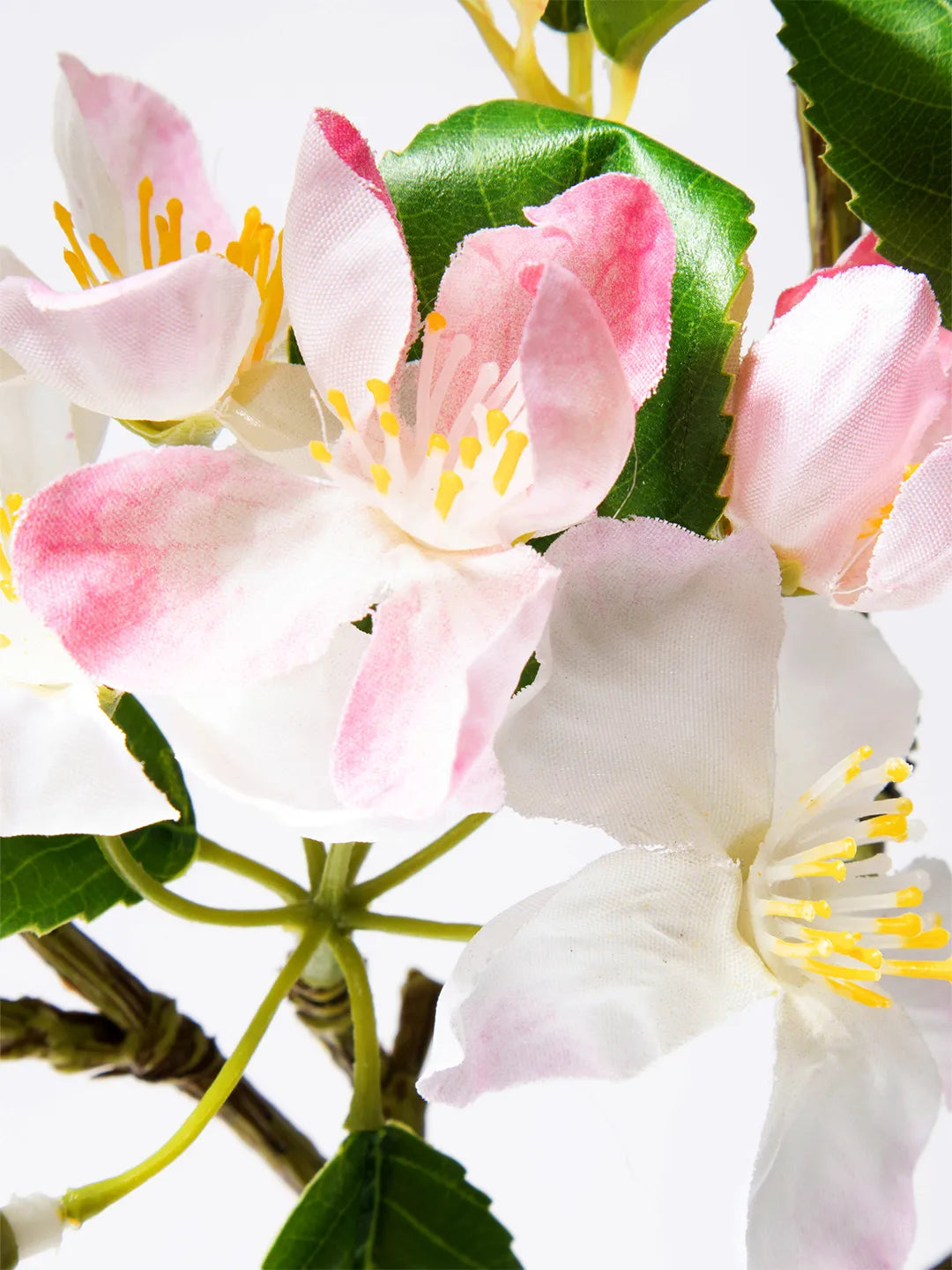 Detail van lichtroze zijden cherry blossom bloem – 90 cm