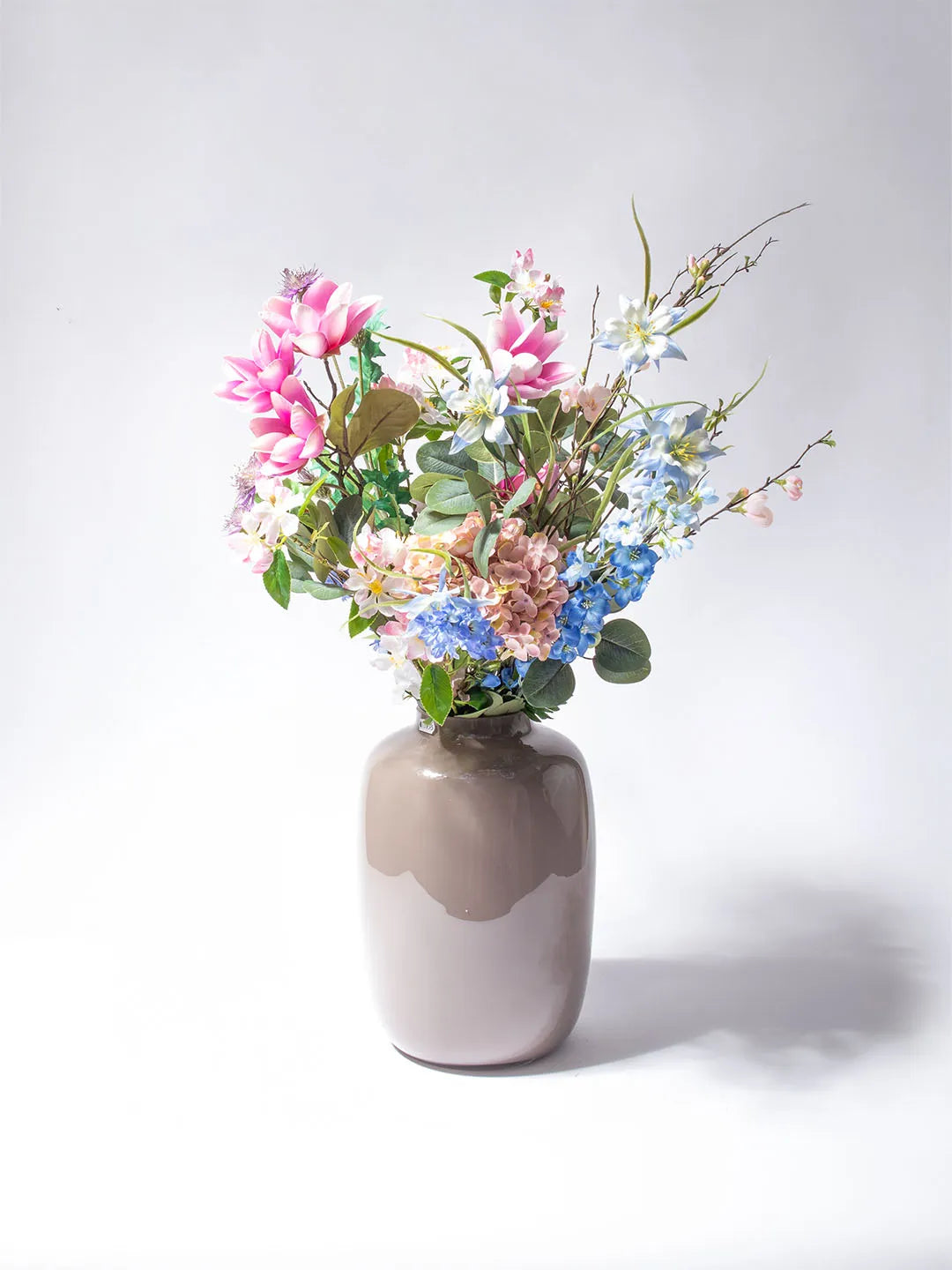zijden-boeket-magnolia-blossom-delphinium-11-stelen