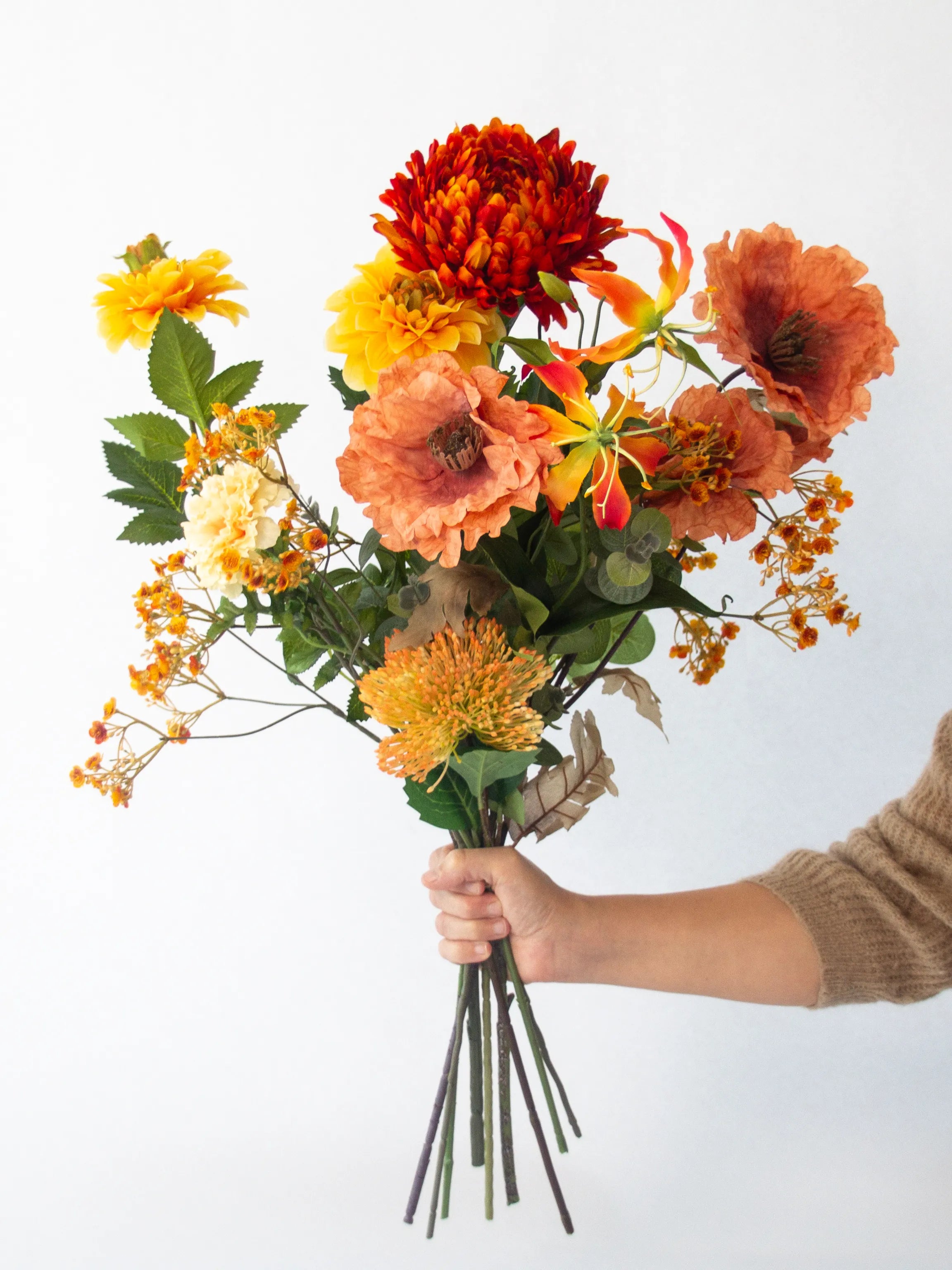 Zijden boeket Velour met roze Gloriosa en rode chrysant – 70 cm