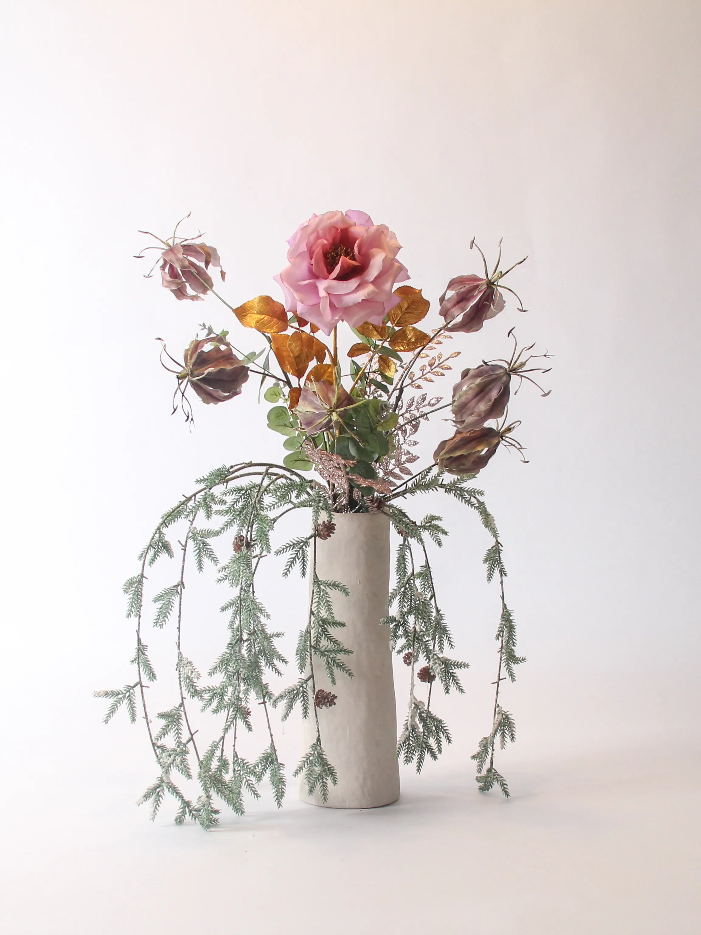 Crème aardewerk vaas Lune, 37 cm hoog met 8 cm vaasmond – perfect voor zijden bloemen