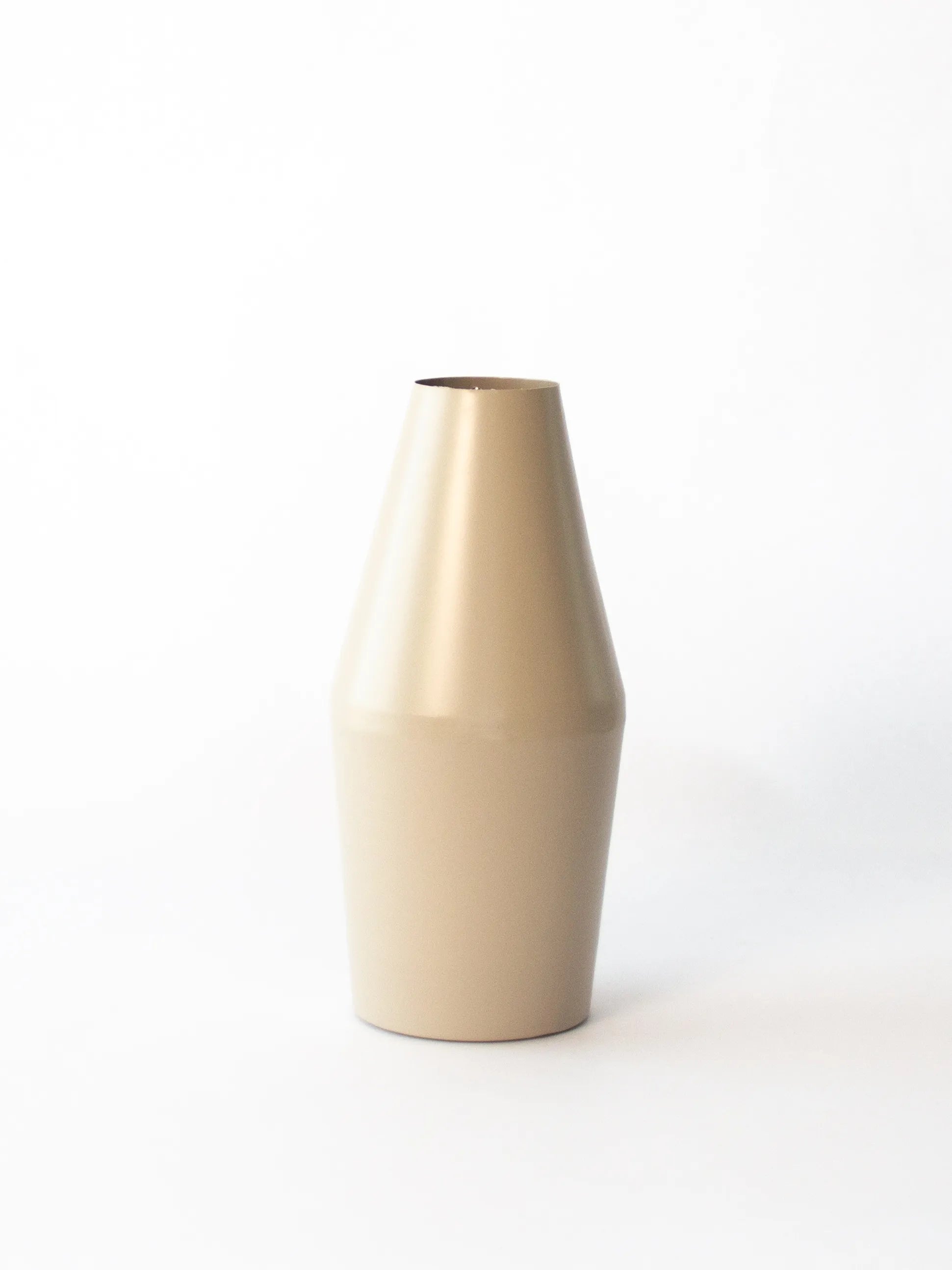 Aluminium vaas Nova in beige – 35 cm – Silk & Petals