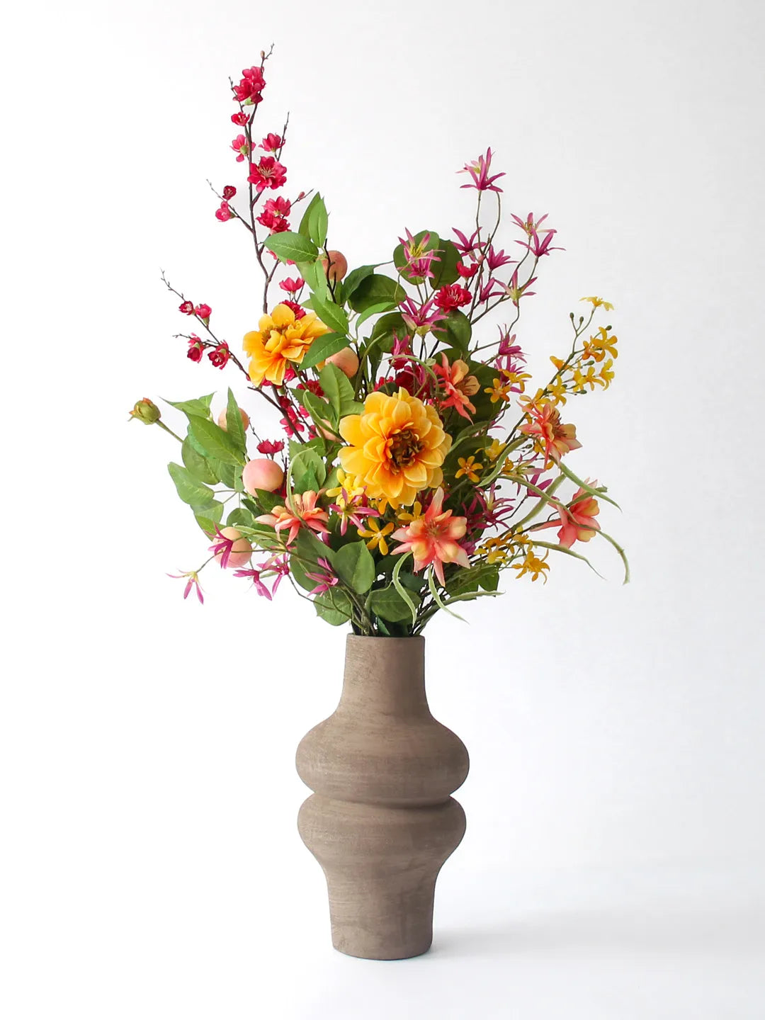 Zijden boeket Bloomie met fuchsia blossom en perziktakken
