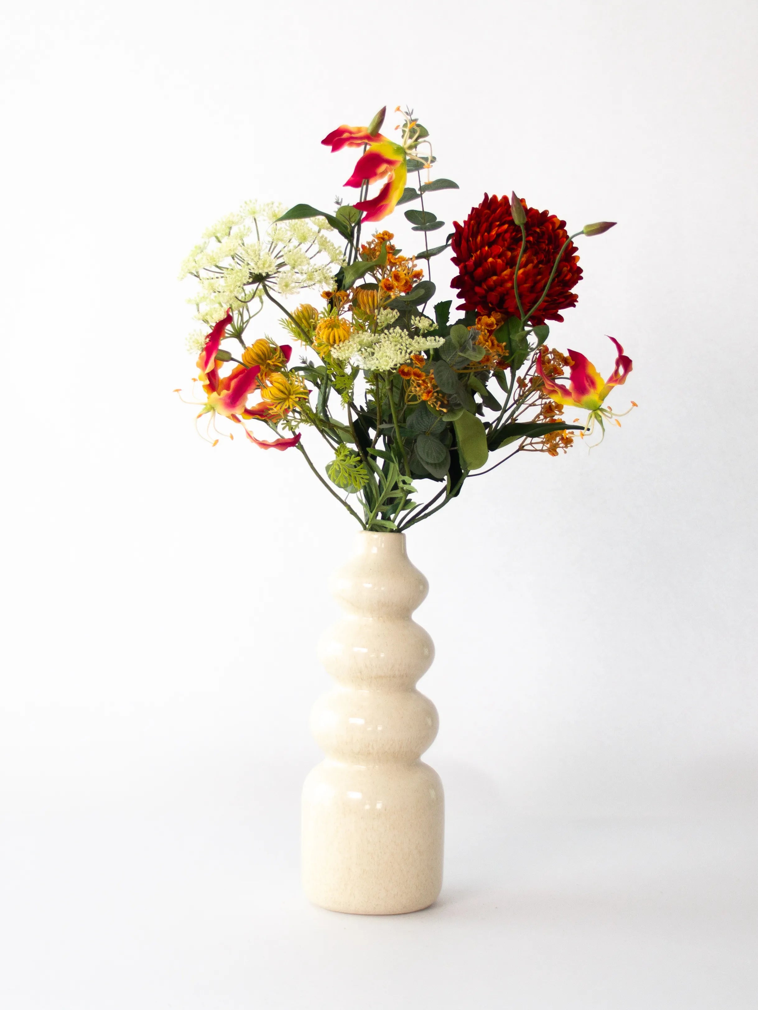 Zijden herfstboeket Harvest met witte dille en Gloriosa oranje – 70 cm